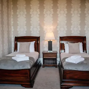 https://rushpool-hall.yorkshirehotels.net
